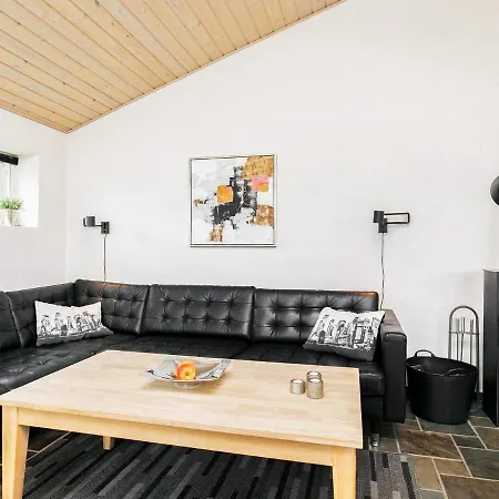 8 Person Holiday In Faaborg